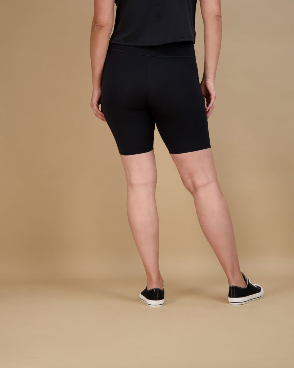 Empower Super Smoothing Short with Pocket