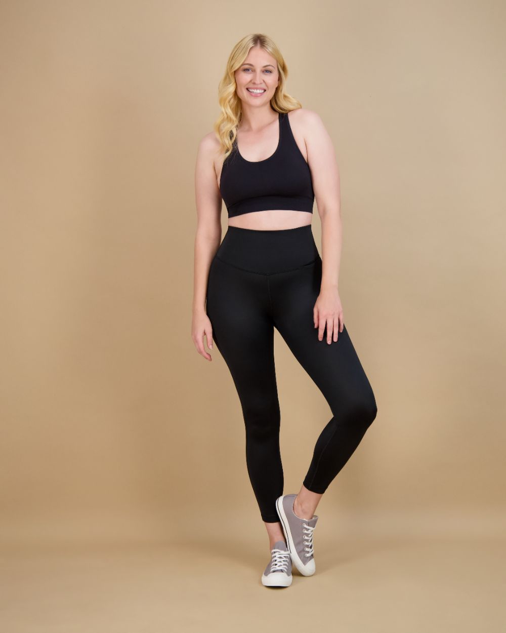 Flex Tummy Smoothing Crop Legging 22" with Pocket